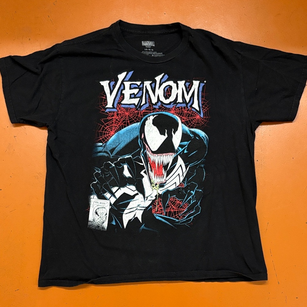 Marvel Venom Black and White Short Sleeve Tee